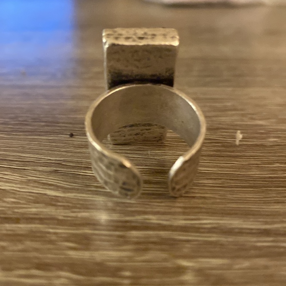 Adjustable stone ring - Picture 2 of 2